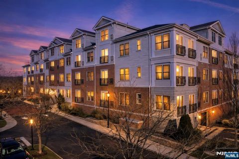 3312 The Plaza Tenafly NJ 07670