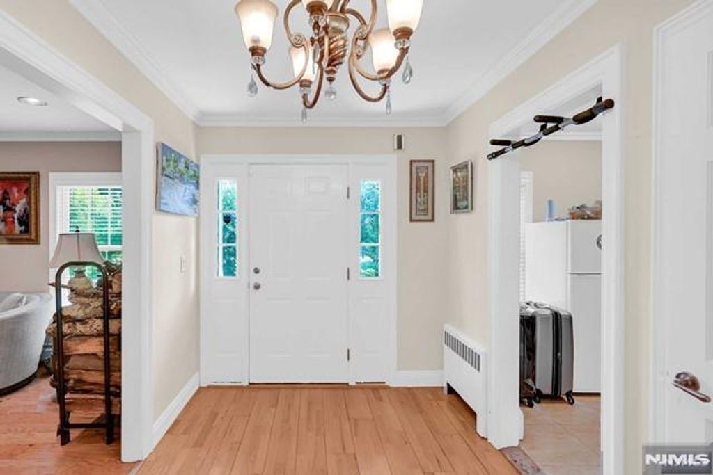 Photo of 100 Lake Street, Upper Saddle River, NJ 07458 (MLS # 26004036)