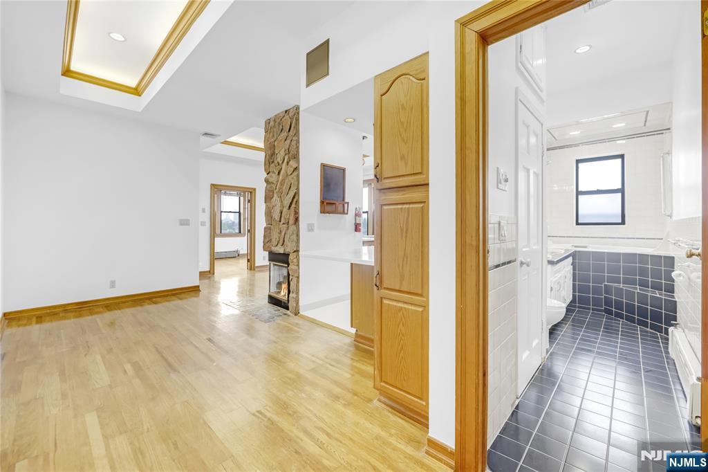 301 79th Street E4