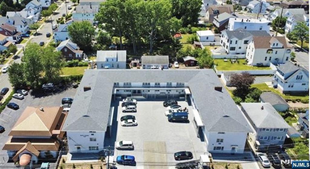 671 Midland Ave 6B, Garfield, New Jersey - 1 Bedrooms  
1 Bathrooms  
3 Rooms - 