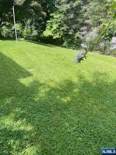 17 Mountain Drive