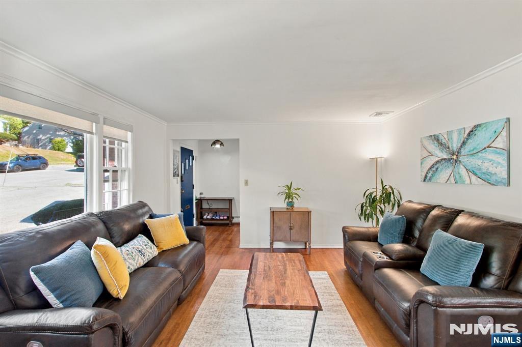 2 Eagle Terrace