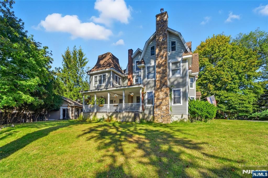 Photo of 30 Herring Street, Harrington Park, NJ 07640 (MLS # 25037535)