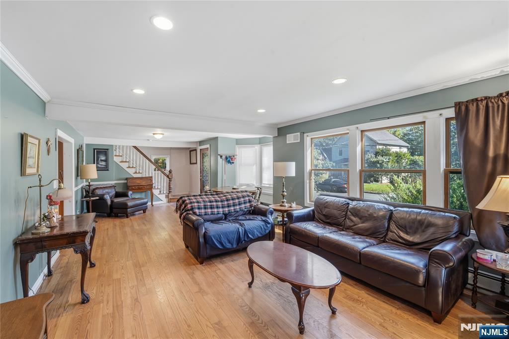 30 Herring Street