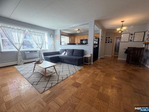 Photo of 25 Jefferson St #3E, Hackensack, NJ 07601 (MLS # 25041224)