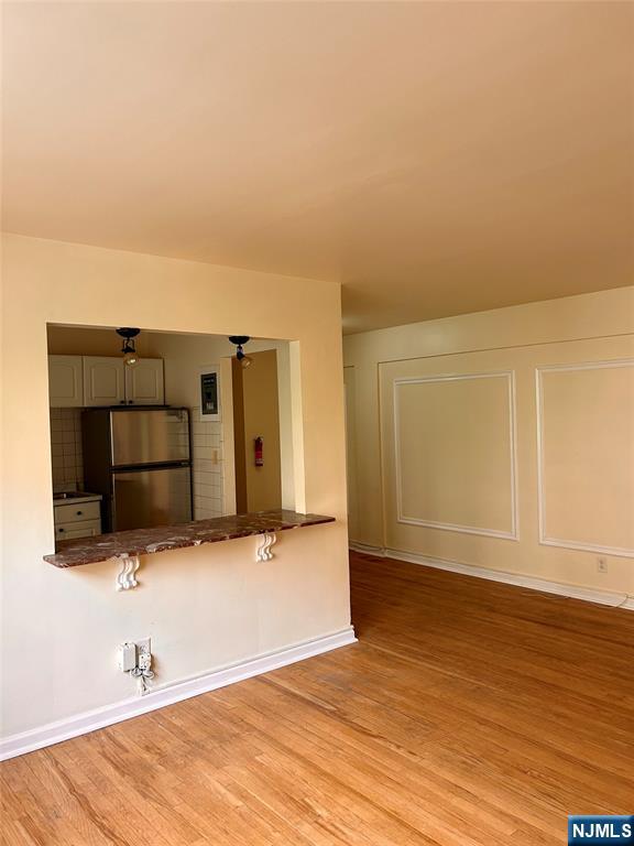 2195 N Central Road 4H