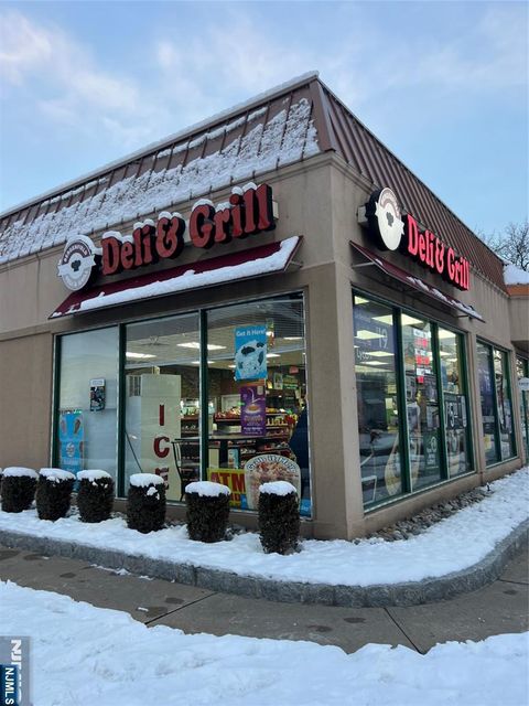 393 S Washington Avenue Bergenfield NJ 07621