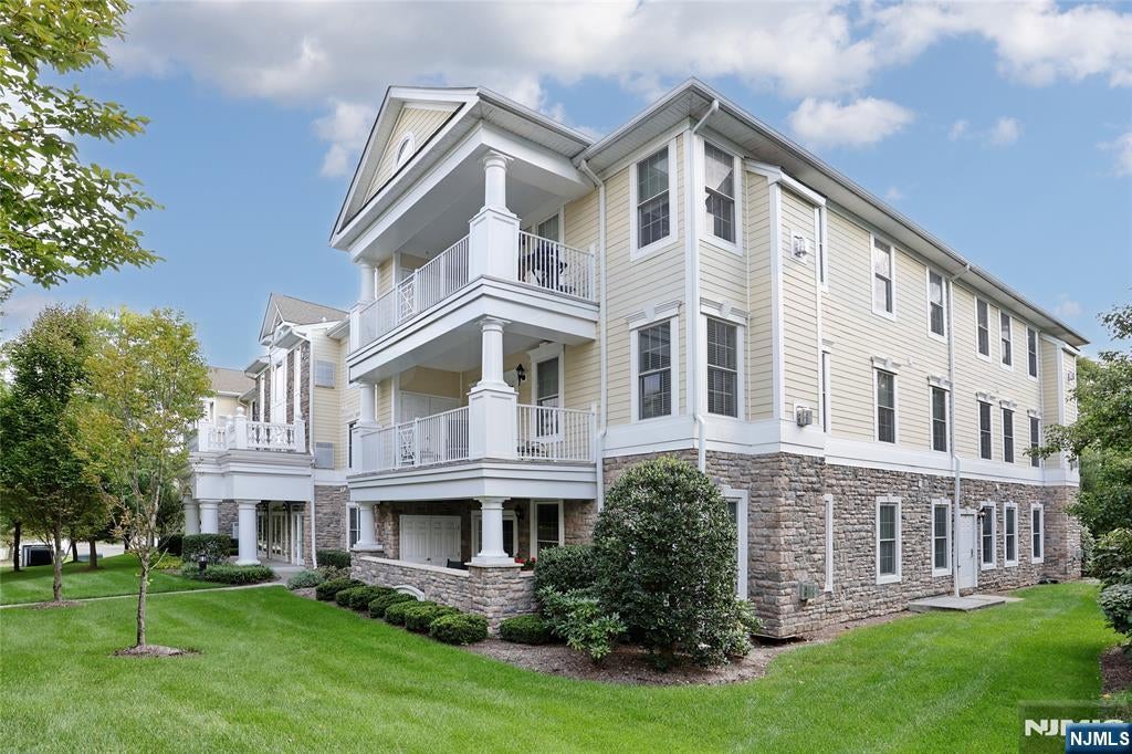 410 Four Seasons Lane