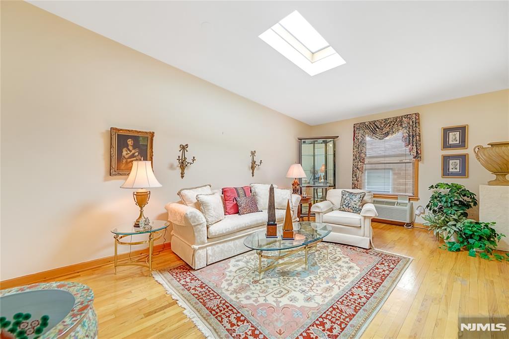 416 68th Street 12