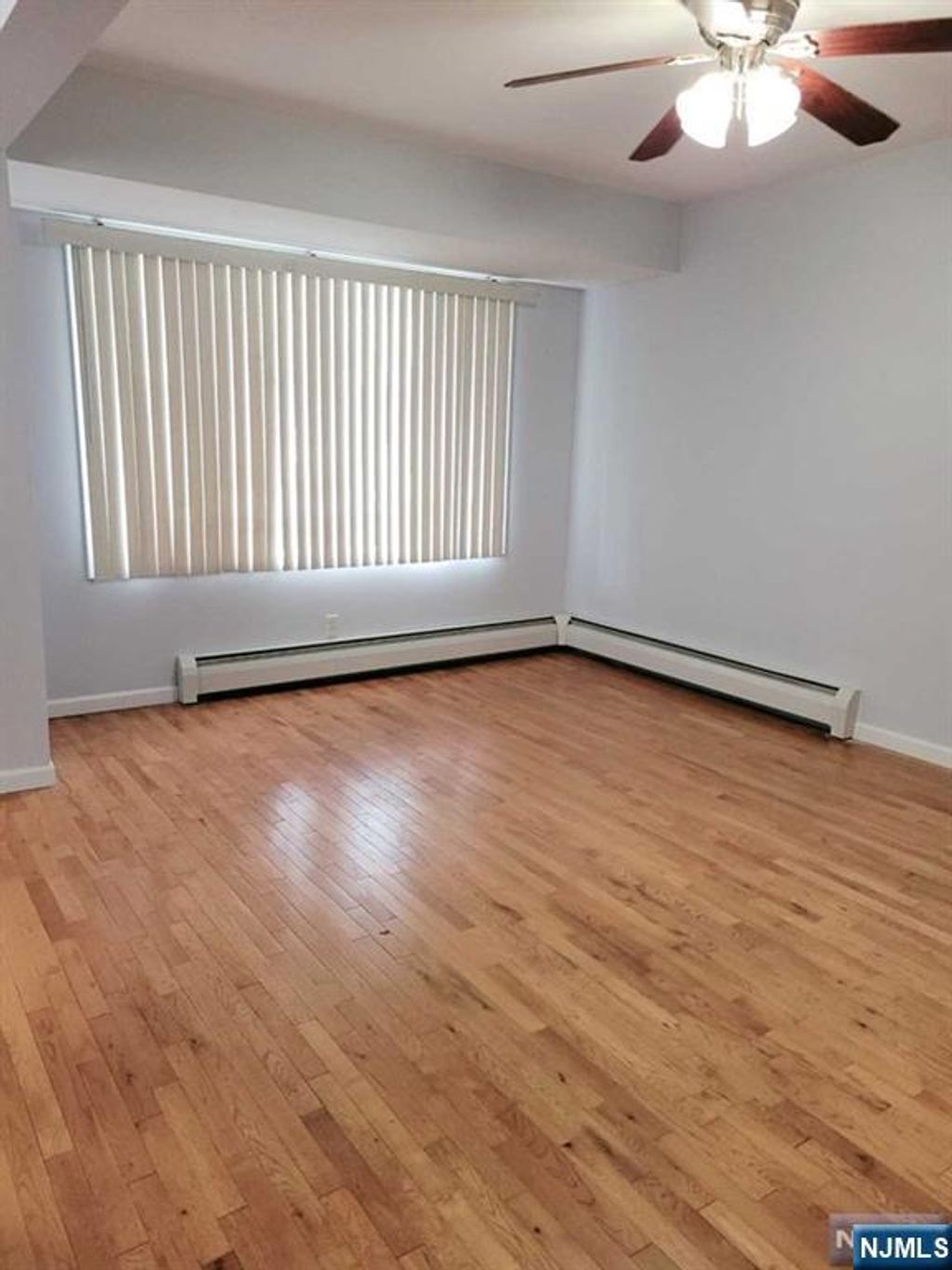 Photo of 71 Teaneck Road, Ridgefield Park, NJ 07660 (MLS # 26012526)