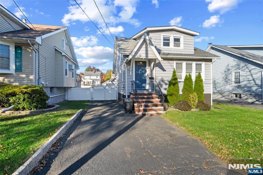 192 Brinkerhoff Street