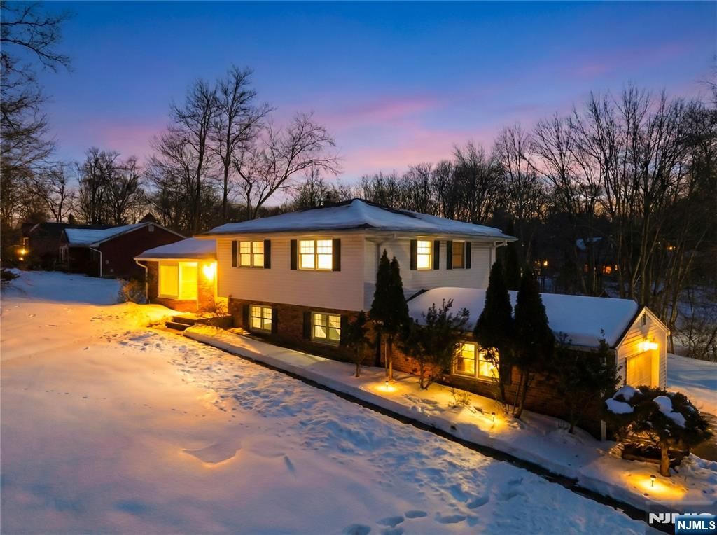 Photo of 1011 Washington Avenue, Old Tappan, NJ 07675 (MLS # 26004706)