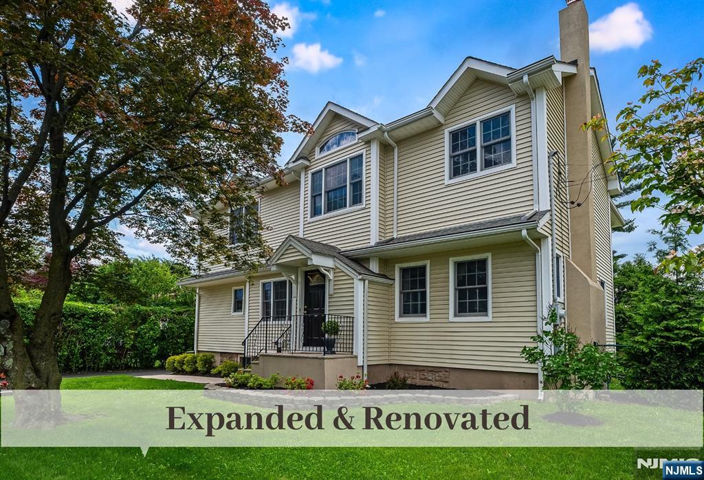 Property for Sale at 640 E Glen Avenue, Ridgewood, New Jersey - Bedrooms: 4 
Bathrooms: 3 
Rooms: 8  - $999,999