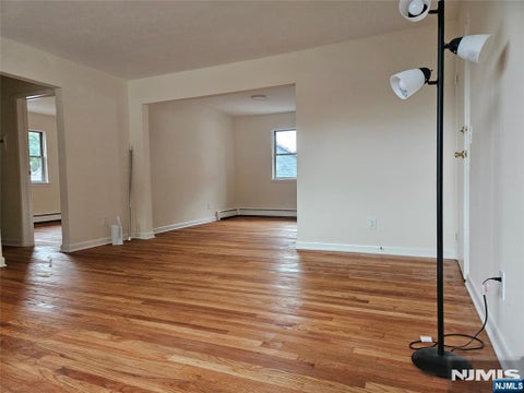 Photo of 340 Undercliff AVE #5-A, Edgewater, NJ 07020 (MLS # 26029094)