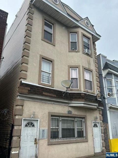 359 16th Avenue Irvington NJ 07111