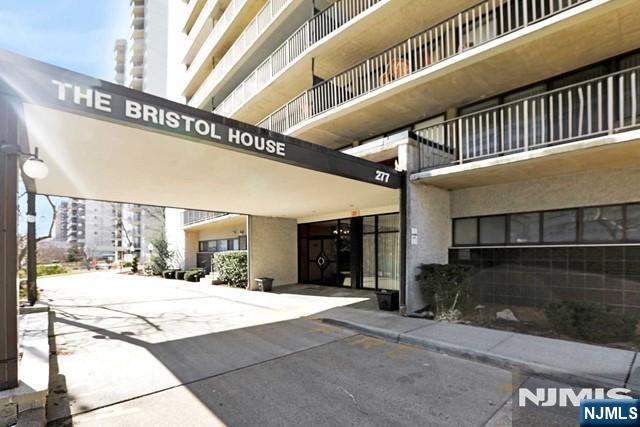 277 Prospect Avenue 7H