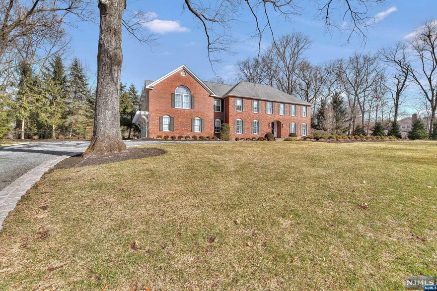 THIS TRULY EXCEPTIONAL HOME IS A BEAUTIFUL SYNTHESIS OF MODERN LUXURY AND ARCHITECTURAL SOPHISTICATION,CLASSIC ELEGANCE ALL WITH A WONDERFULLY COMFORTABLE AMBIENCE. SET IN PRIME BERGEN COUNTY NEIGHBORHOOD, ITS CAPTIVATING CURB APPEAL IS ACCENTED BY STUNNING MILLWORK AND THOUGHTFUL DETAILS WHERE NATURAL LIGHT FLOODS THE HOME ON EVERY LEVEL.OWNERS HAVE SPARED NO EXPENSE IN CREATING THE ULTIMATE LIFESTYLE. BEAUTIFUL PRIVATE OFFICE WITH BUILT-IN.CUSTOM CHEF'S KITCHEN WITH HIGH END APPLIANCES,DANBY MARBLE COUNTERS,LARGE CENTER ISLAND AND BREAKFAST AREA.FANTASTIC FAMILY ROOM WITH WALLS OF WINDOWS OVERLOOKS THE METICULOUSLY GROOMED AND PRIVATE,FENCED GROUNDS WHICH INCLUDE A HEATED GUNITE POOL.THE SECOND FLOOR FEATURES FIVE BEDROOMS AND 3 BATHS, INCLUDING A SUMPTUOUS PRIMARY SUITE.THE LOWER LEVEL IS COMPLETE WITH RECREATION AND GAME ROOM. THIS WALDER FARMS MINI-ESTATE WITH VERY CLOSE PROXIMITY TO NJ HIGHWAYS AND NYC TRANSPORTATION OFFERS EVERYTHING YOU'VE DREAMED OF AND MORE!