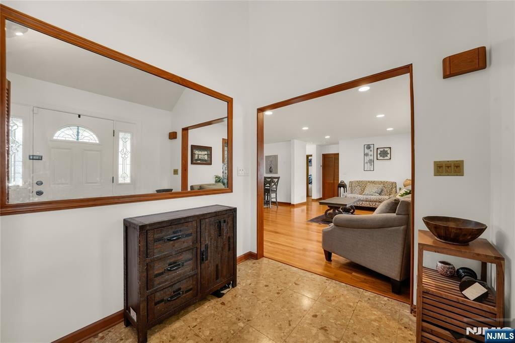 Homes for Sale in Northern NJ | ThisIsRiverEdge.com 630 Fermery Drive
