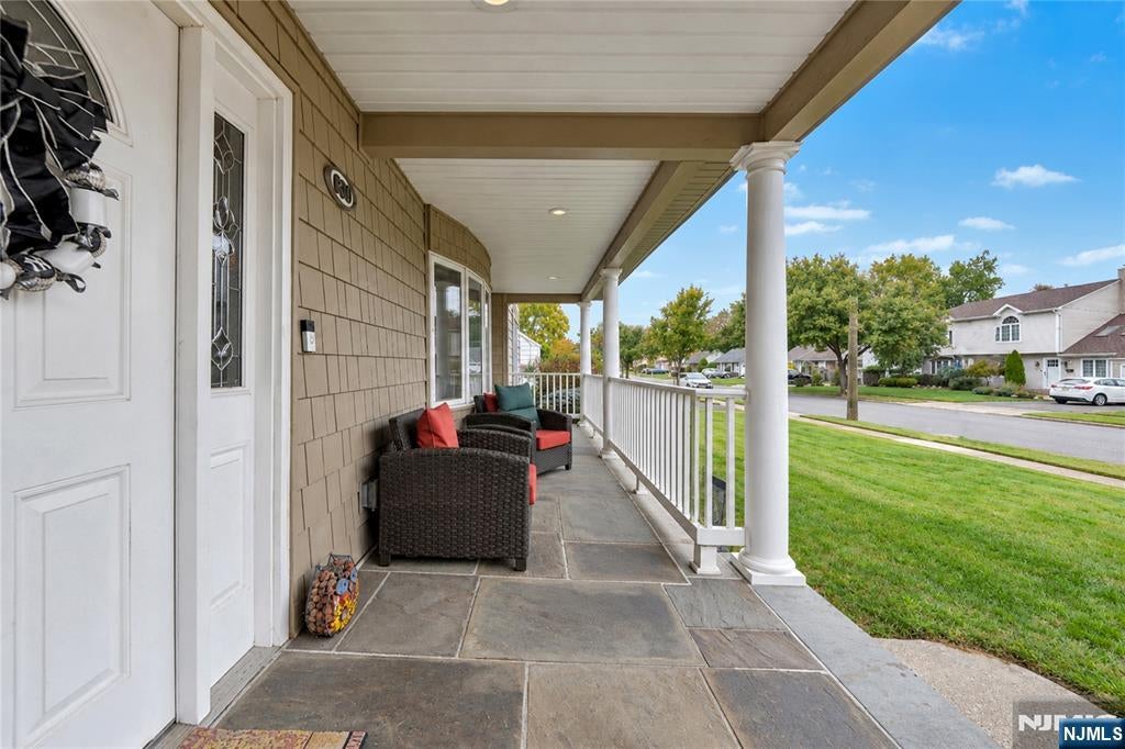 Homes for Sale in Northern NJ | ThisIsRiverEdge.com 630 Fermery Drive