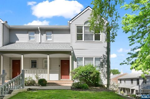160 Panorama Drive Edgewater NJ 07020