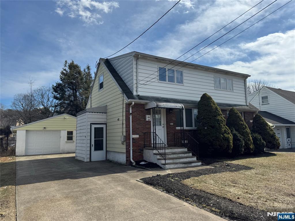 18 Filippone Way