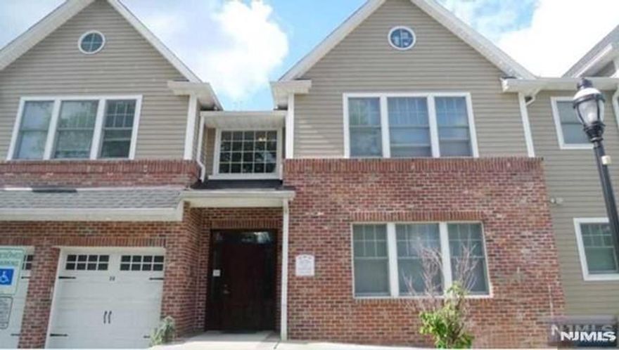 Sunny 2 BR, 2 Bath with master bath, 2nd floor apartment with 1 car garage and 1 parking space in front of garage. 2nd floor, southern exposure. Close to town, worship, school, shopping and transit. Pets considered on case to case basis. Great offering.