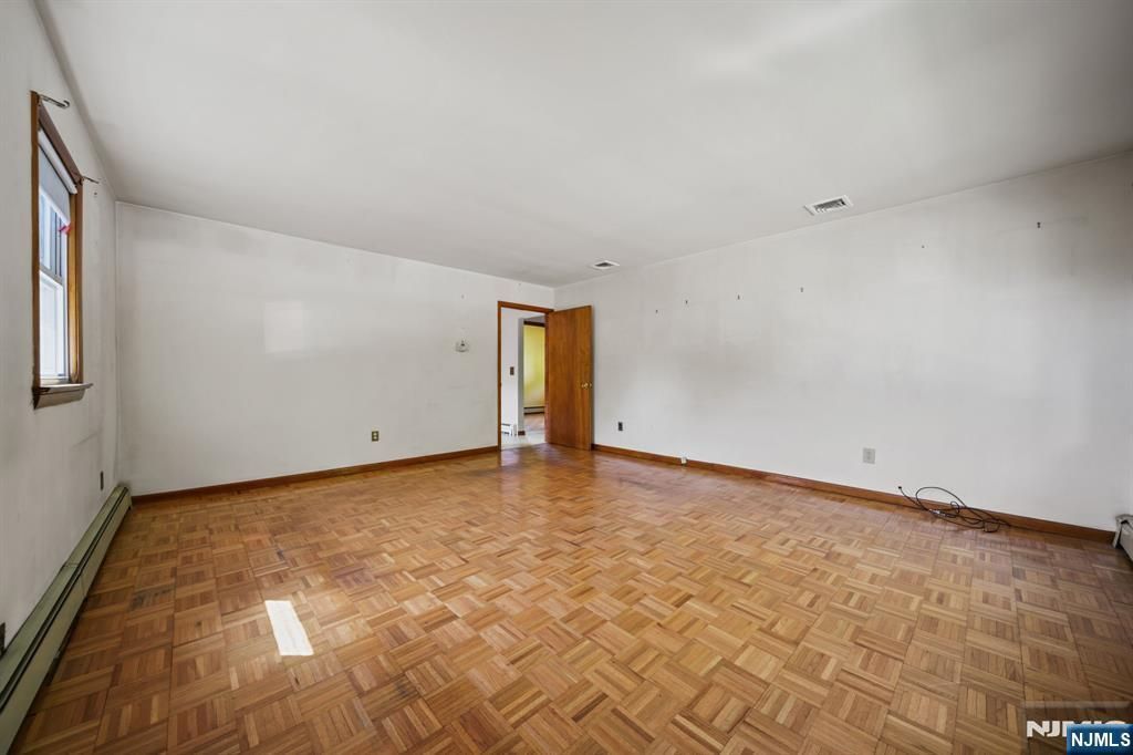Photo of 304 Gilbert Avenue, Elmwood Park, NJ 07407 (MLS # 26016172)