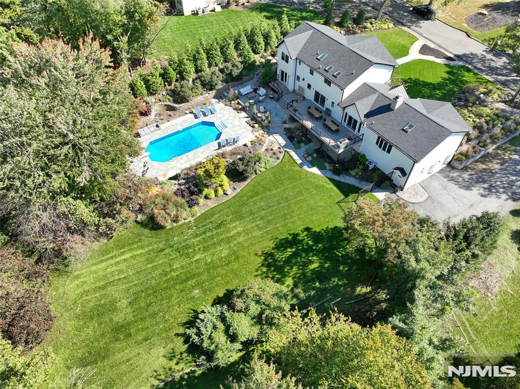 12 Green Way