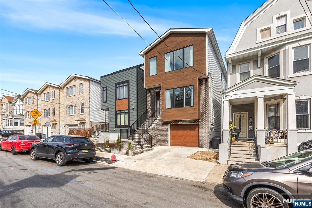 106 Oak Street 1, Jersey City, New Jersey - 3 Bedrooms  
3 Bathrooms - 