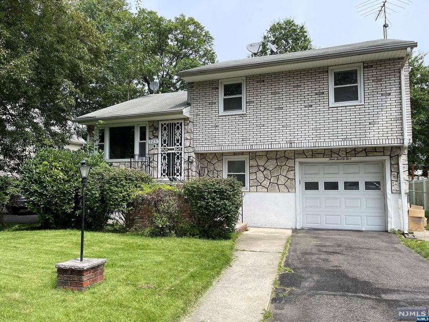 Estate Sale. Nestled on a serene tree-lined street in the heart of Roselle, this remarkable single family home is the embodiment of comfort & convenience. Welcome to a sun-filled tri-level oasis that boasts 3 BRs, 1 1/2 BTHs, A/C and a range of enticing features that promise a lifestyle of ease & enjoyment. The spacious eat-in kit invites you to unleash your culinary creativity. The LR offers a cozy retreat where relaxation & quality time are paramount. Flexibility is key & the bonus room & partially finished basement are blank canvases for your imagination. Customize these spaces to fit your unique lifestyle. Your private enclosed patio is the perfect blend of indoor/outdoor living. Also featured are refinished floors & freshly painted walls. The remodeled bath is a tranquil oasis that's perfect for rejuvenation. A large fenced backyard beckons you to embrace the outdoors. This property presents an unparalleled opportunity. Don't miss your chance to own your perfect home!