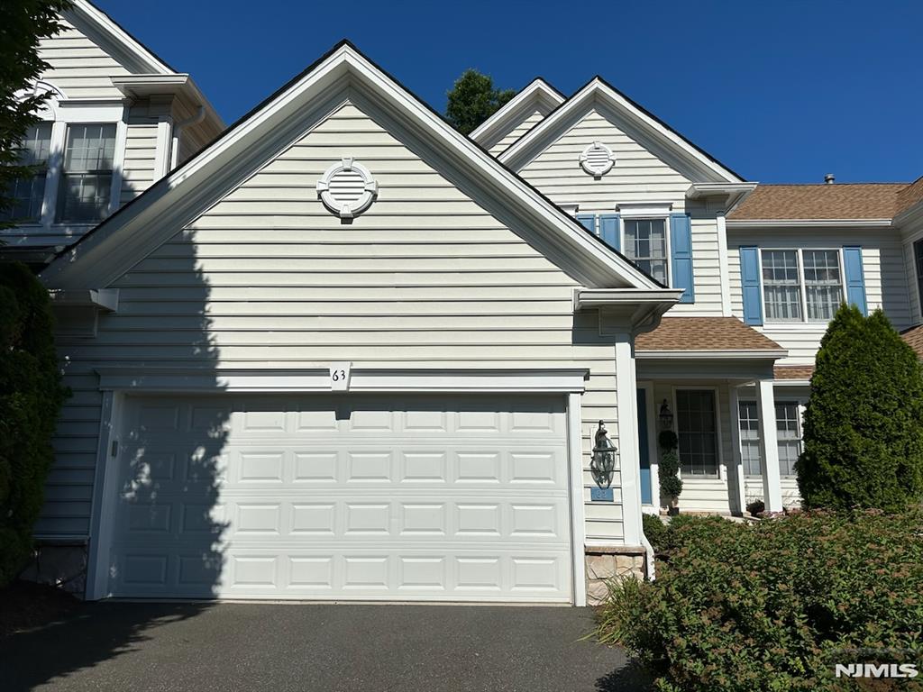 Property for Sale at 63 Thistle Drive, Paramus, New Jersey - Bedrooms: 2 
Bathrooms: 4  - $799,000