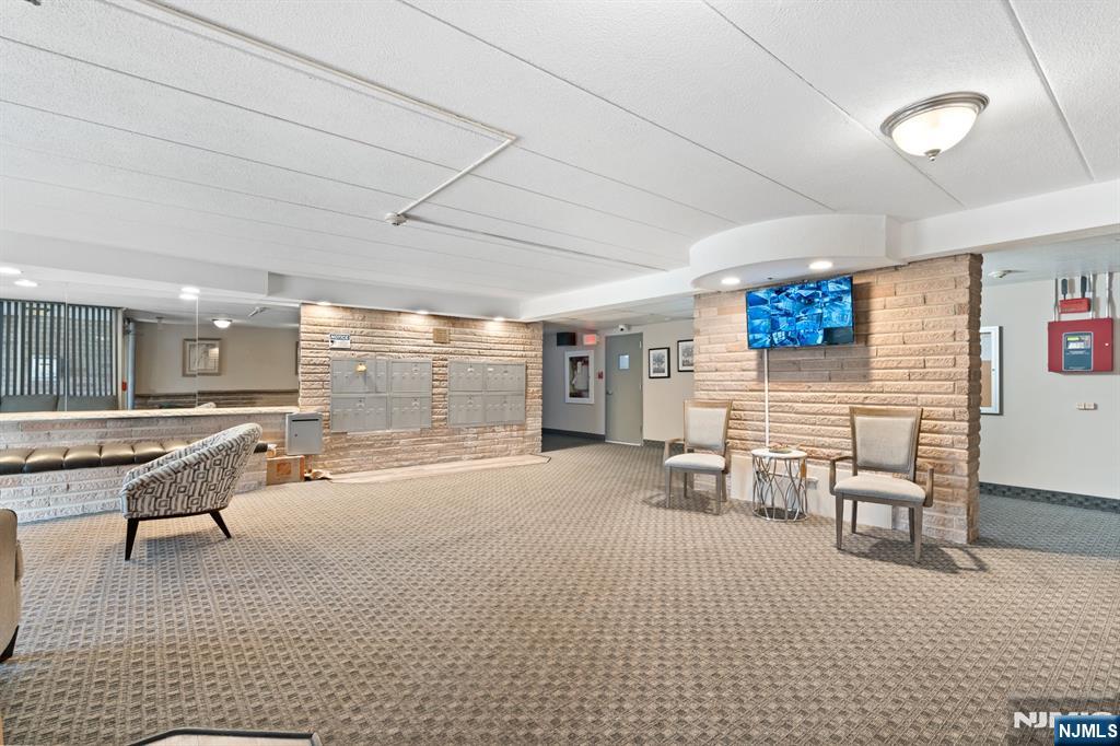 300 Lookout Avenue C4