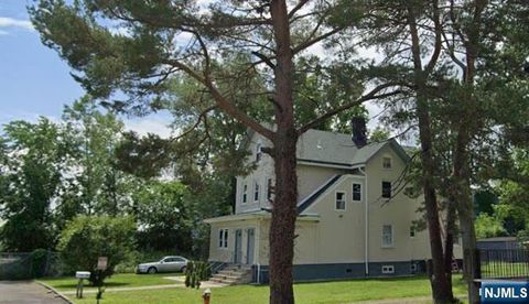 Photo of 37 Riverside Ave #1 fl, Little Ferry, NJ 07643 (MLS # 26010934)