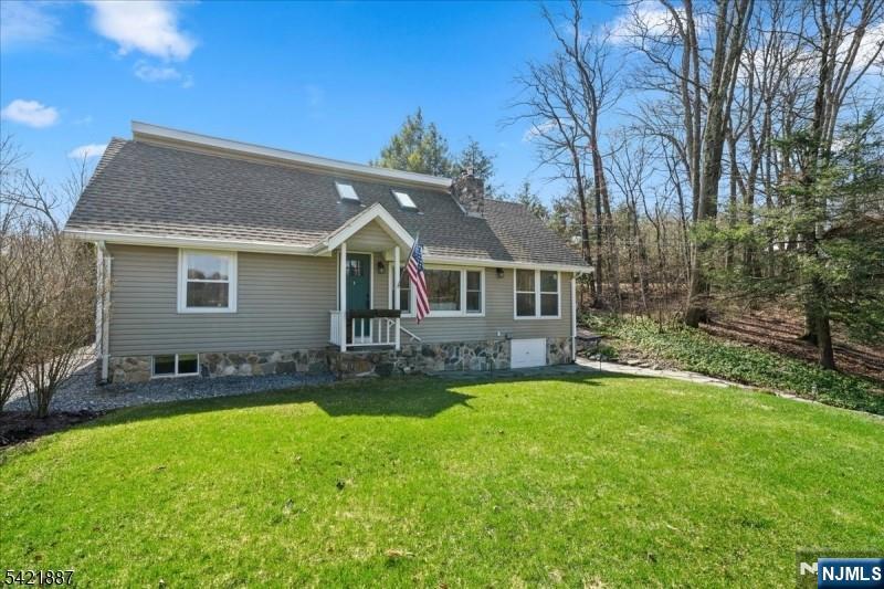 426 E Lake Shore Drive