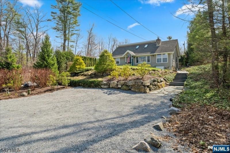 426 E Lake Shore Drive