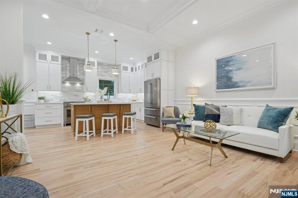 7 Franklin Avenue