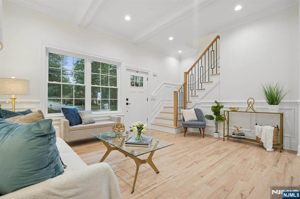 7 Franklin Avenue