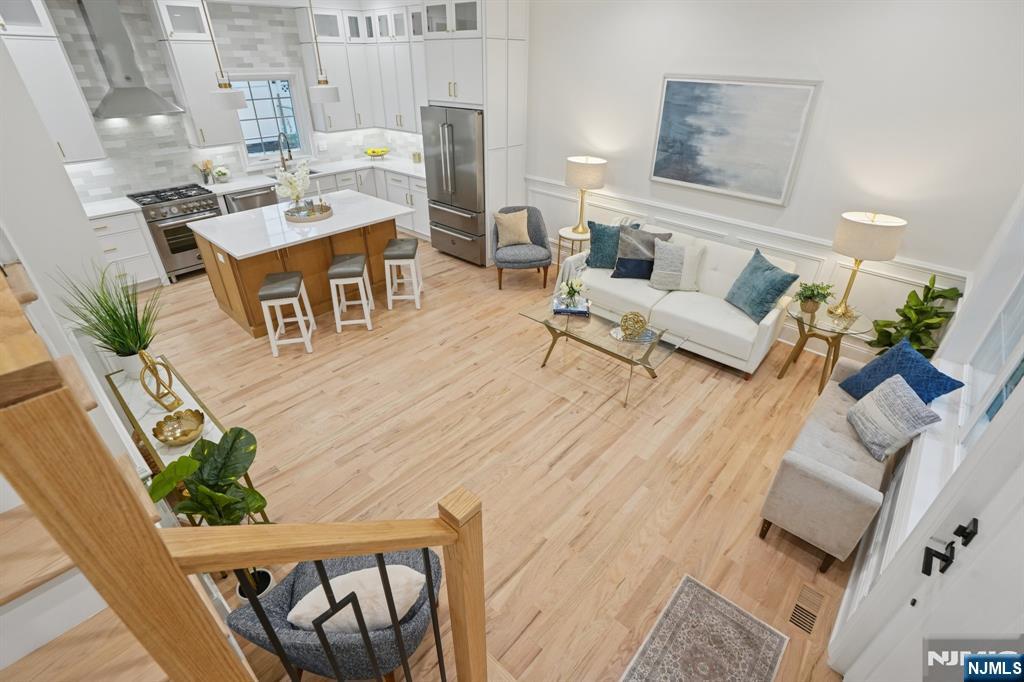 7 Franklin Avenue