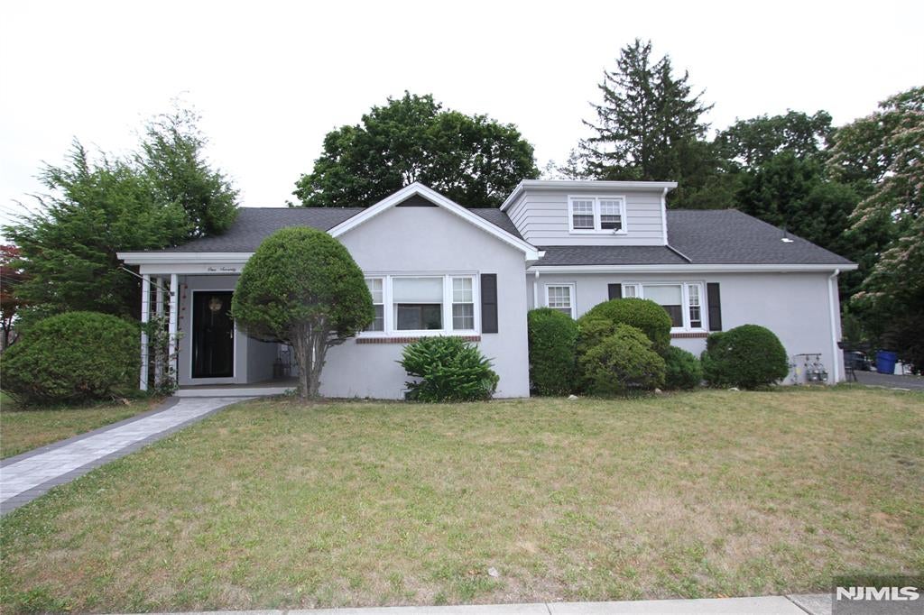 179 Mohawk Avenue 2