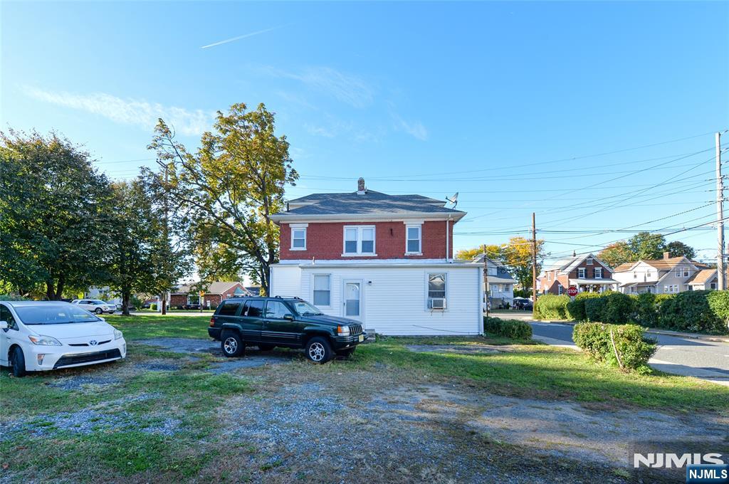 Homes for Sale in Northern NJ | ThisIsRiverEdge.com 52 Moonachie Road