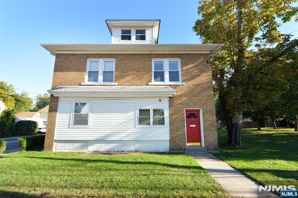 Homes for Sale in Northern NJ | ThisIsRiverEdge.com 52 Moonachie Road