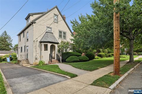 Photo of 936 Red Road, Teaneck, NJ 07666 (MLS # 26025348)