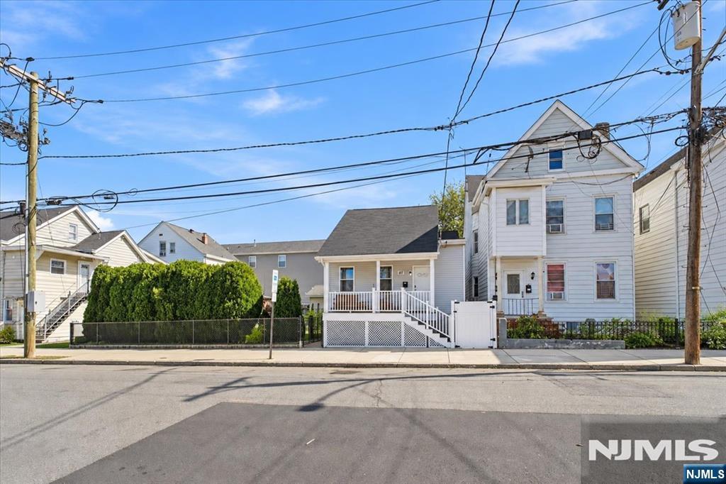 87 17th Street