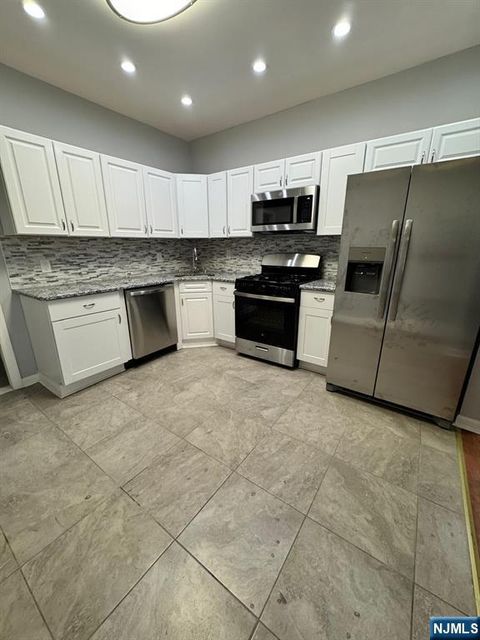 59 Rose Terrace Newark NJ 07108