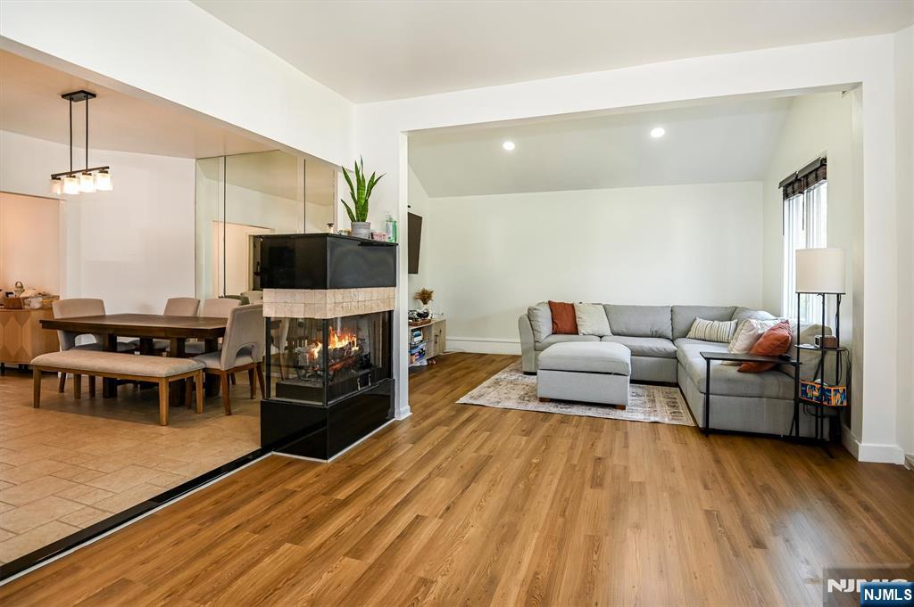 532 2nd Street
