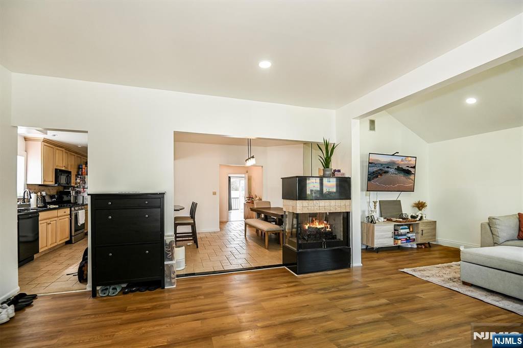 532 2nd Street