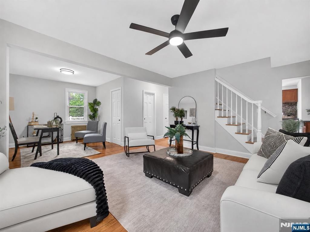 Photo of 538 Coolidge Place, Paramus, NJ 07652 (MLS # 26018398)