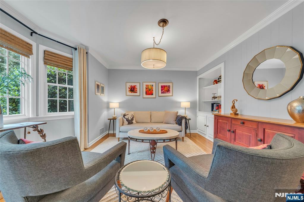 52 Kenmore Place