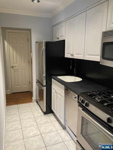 Photo of 711 Washington Dr, Ramsey, NJ 07446 (MLS # 26026373)