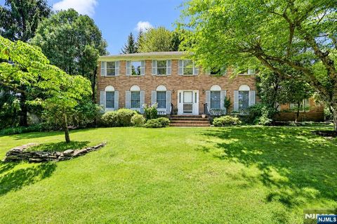 Photo of 95 Turret Street, Park Ridge, NJ 07656 (MLS # 26024958)